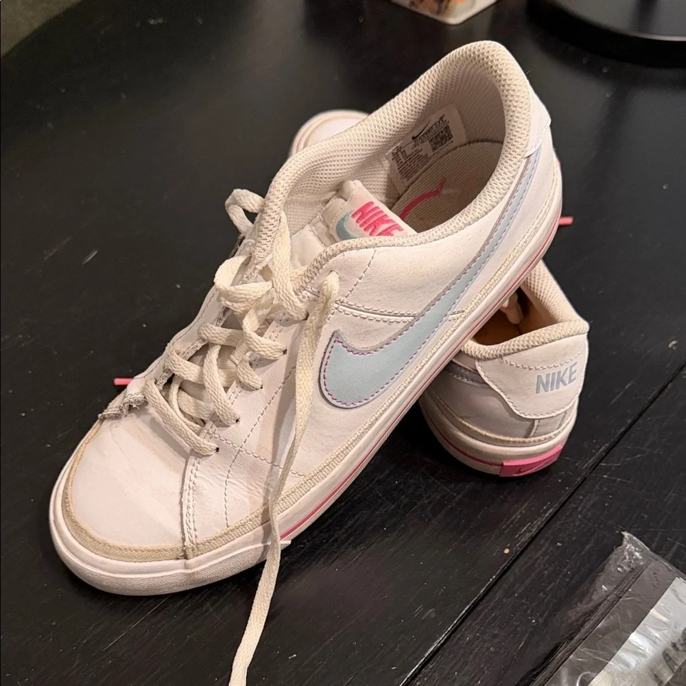Nike Sneakers White and Light Blue and Hot Pink Accents in 5.5Y